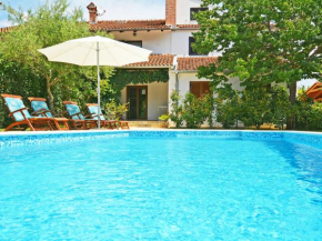 Отель Holiday Home Višković  Ровинь